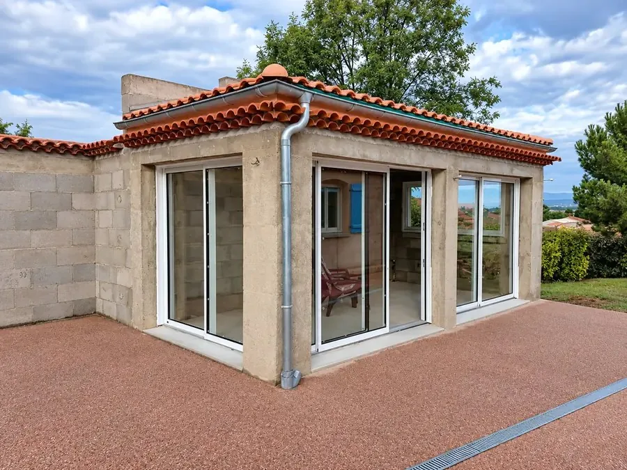 Extension de maison en maçonnerie réalisée par MD Bâtiment